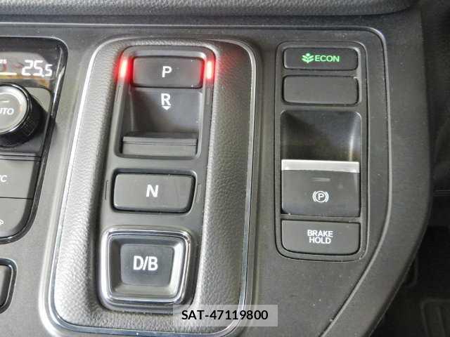 Honda e 2023-02 8011005-5