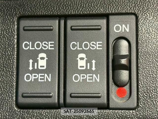 Honda e 2020-08 8011123-4