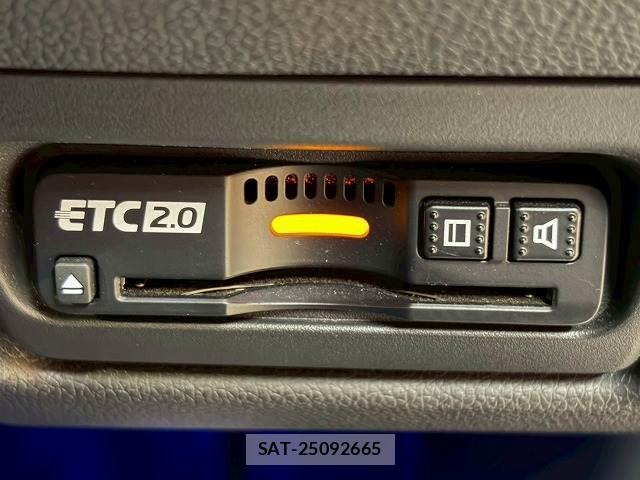 Honda e 2020-08 8011123-5