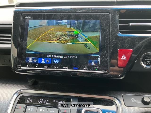 Honda e 2018-03 8011218-18