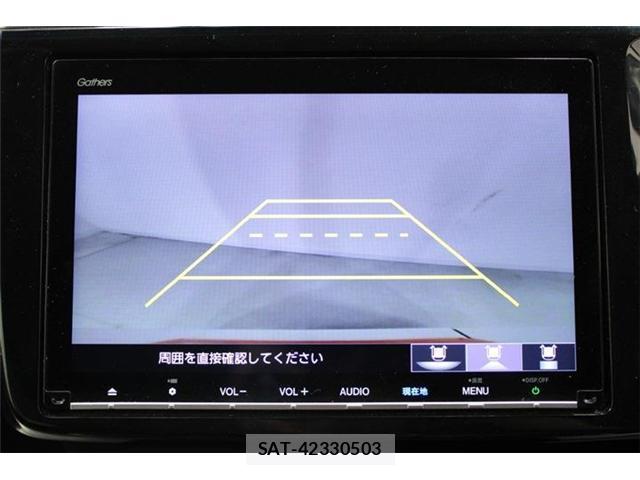 Honda e 2018-03 8011284-4