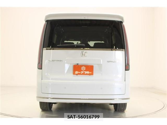 Honda e 2025-10 8011297-10
