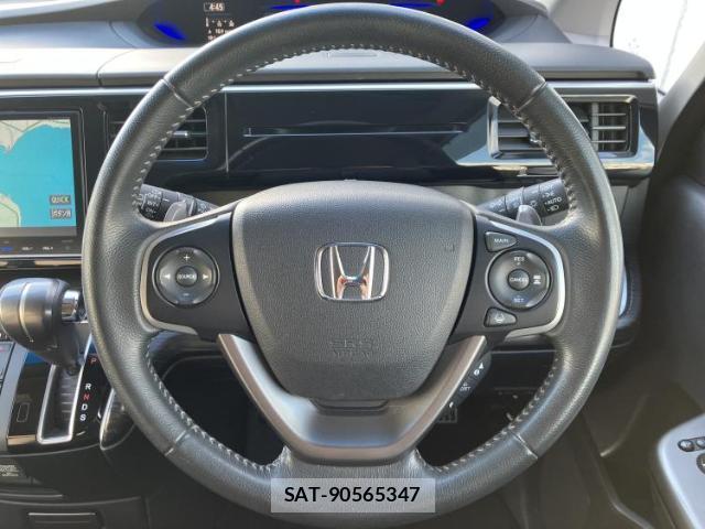 Honda e 2017-08 8011343-14
