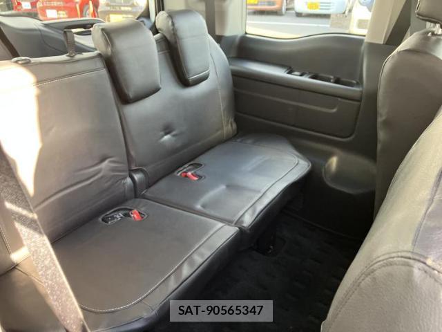 Honda e 2017-08 8011343-5