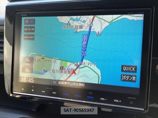 Honda e 2017-08 8011343-9
