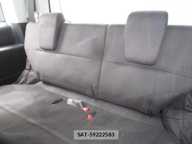 Honda e 2010-02 8011421-10