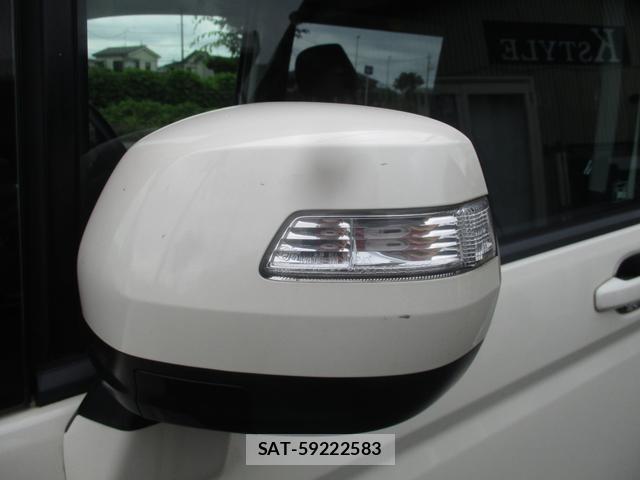 Honda e 2010-02 8011421-7