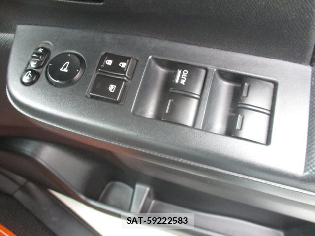 Honda e 2010-02 8011421-8