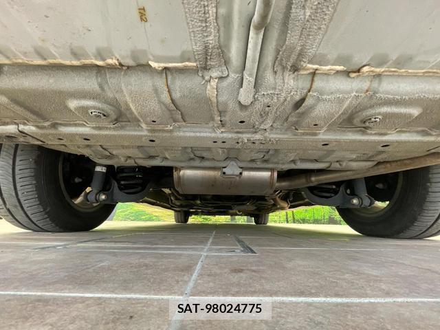 Honda e 2018-08 8011584-18