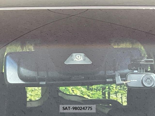 Honda e 2018-08 8011584-5