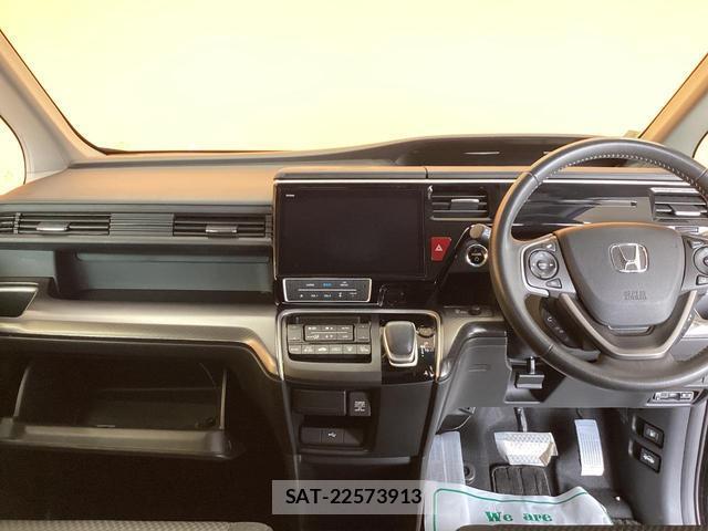 Honda e 2018-09 8011641-18