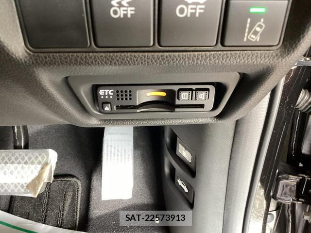Honda e 2018-09 8011641-3