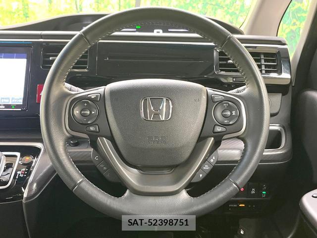 Honda e 2021-10 8011870-11