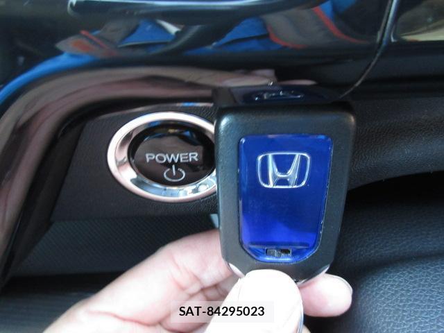 Honda e 2018-05 8011980-1