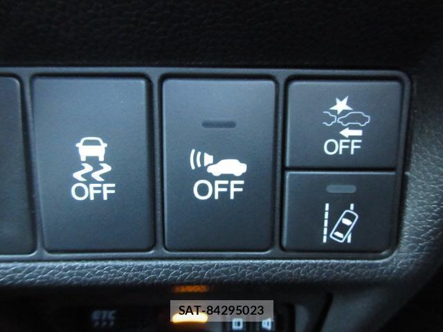 Honda e 2018-05 8011980-14