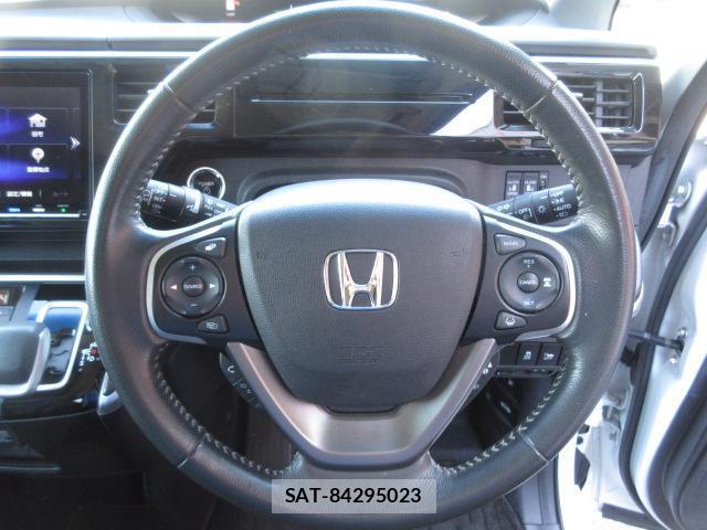 Honda e 2018-05 8011980-9