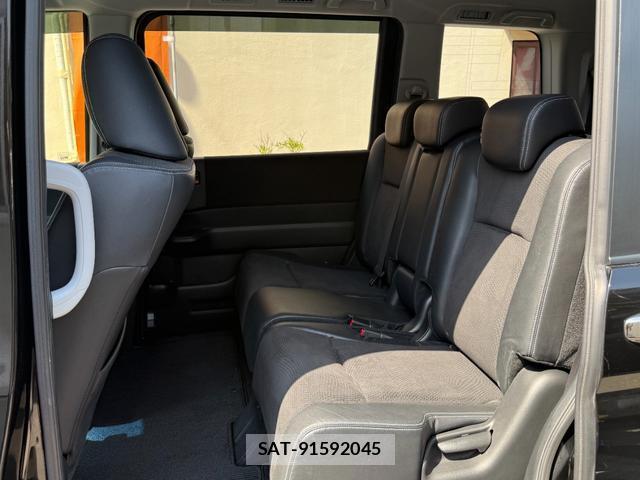 Honda e 2013-05 8012043-11