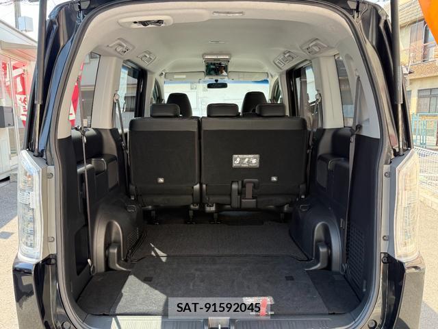 Honda e 2013-05 8012043-12