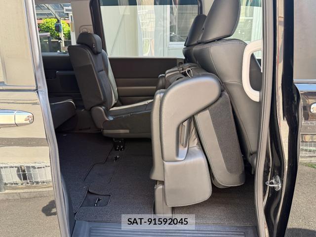 Honda e 2013-05 8012043-17