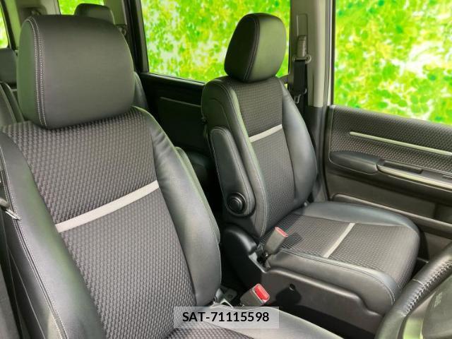 Honda e 2015-04 8012168-3