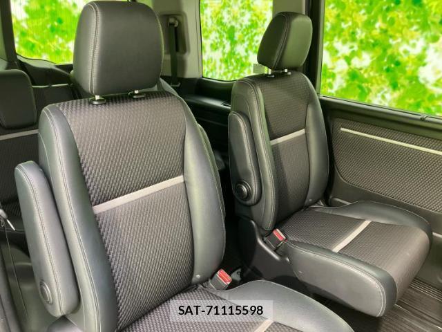Honda e 2015-04 8012168-4