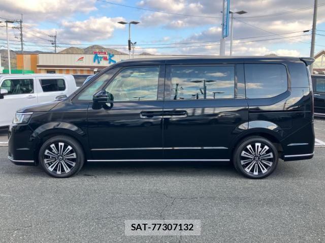 Honda e 2023-11 8012173-1