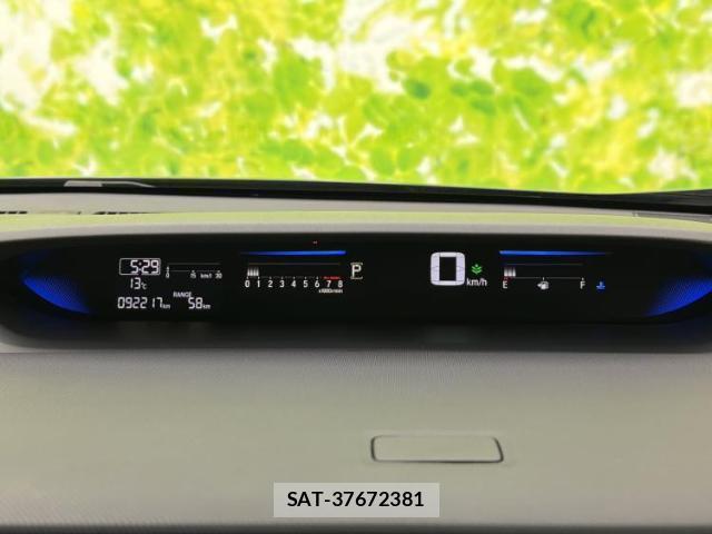 Honda e 2015-06 8012177-13
