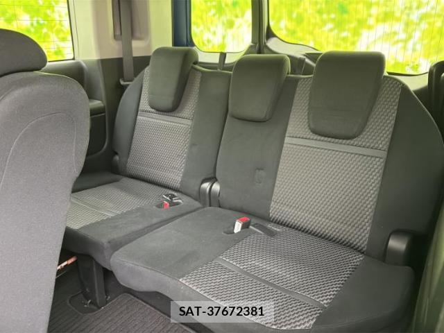 Honda e 2015-06 8012177-7