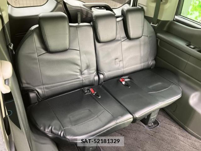 Honda e 2017-09 8012187-5