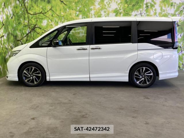 Honda e 2017-07 8012215-1