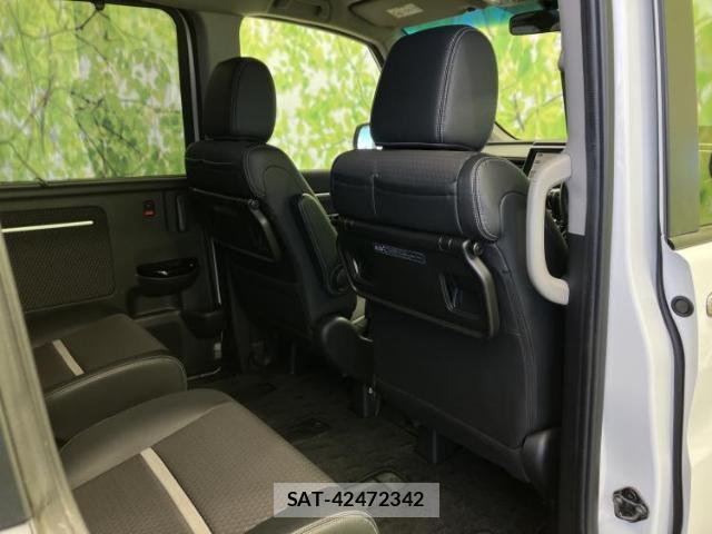 Honda e 2017-07 8012215-5