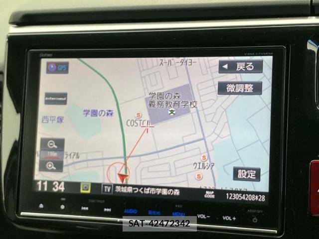Honda e 2017-07 8012215-8