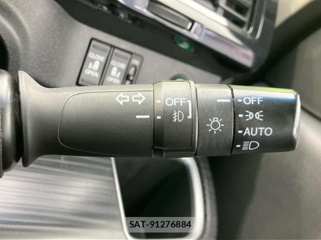 Honda e 2015-05 8012224-16