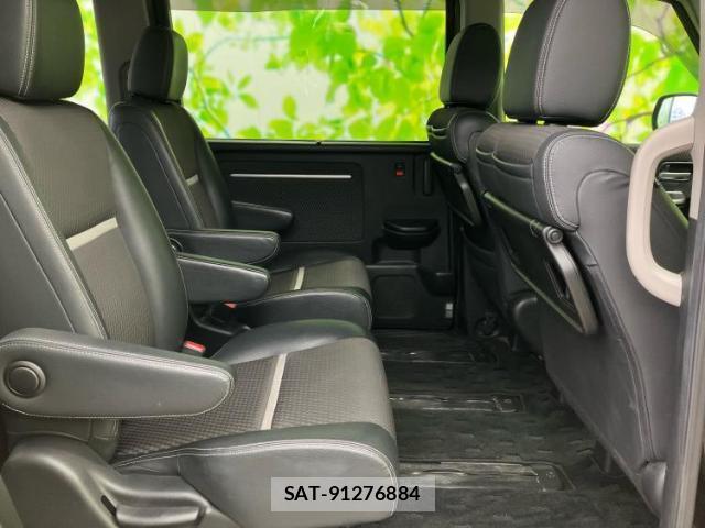 Honda e 2015-05 8012224-5