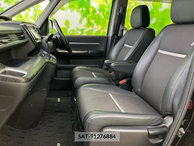 Honda e 2015-05 8012224-6