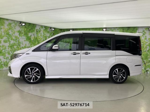 Honda e 2016-03 8012236-1