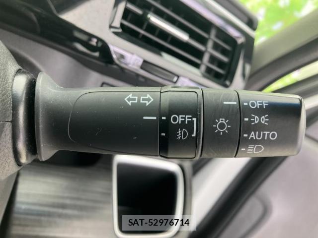 Honda e 2016-03 8012236-16