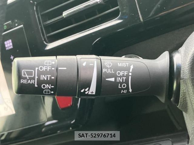 Honda e 2016-03 8012236-17