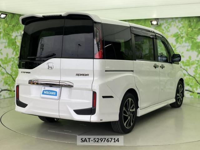 Honda e 2016-03 8012236-2