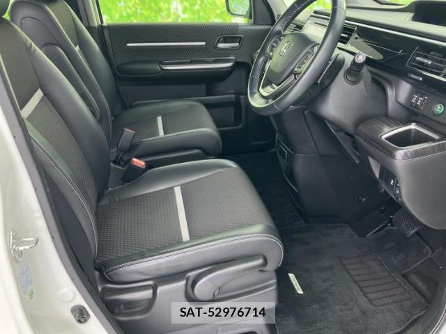 Honda e 2016-03 8012236-3