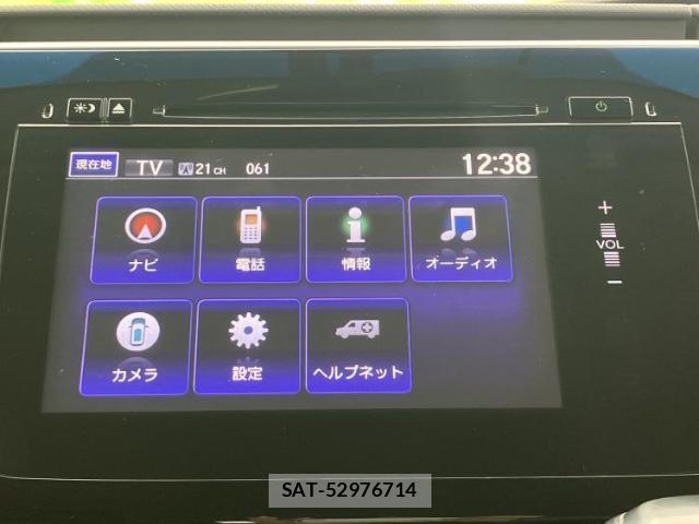 Honda e 2016-03 8012236-8