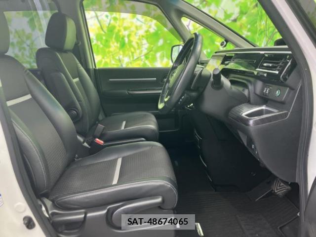 Honda e 2017-04 8012308-4