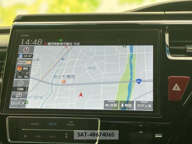 Honda e 2017-04 8012308-9