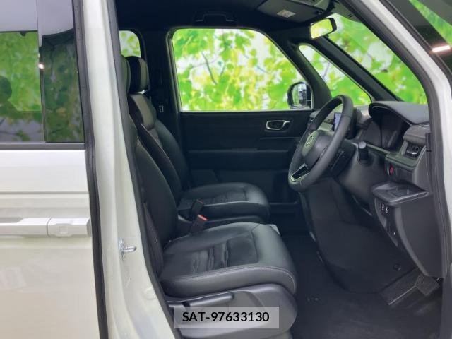 Honda e 2025-07 8012314-3
