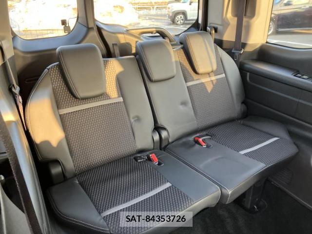Honda e 2015-06 8012344-5