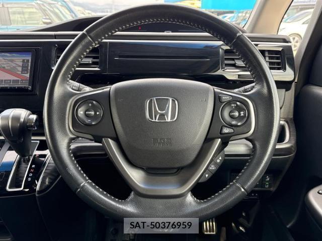 Honda e 2017-04 8012348-13