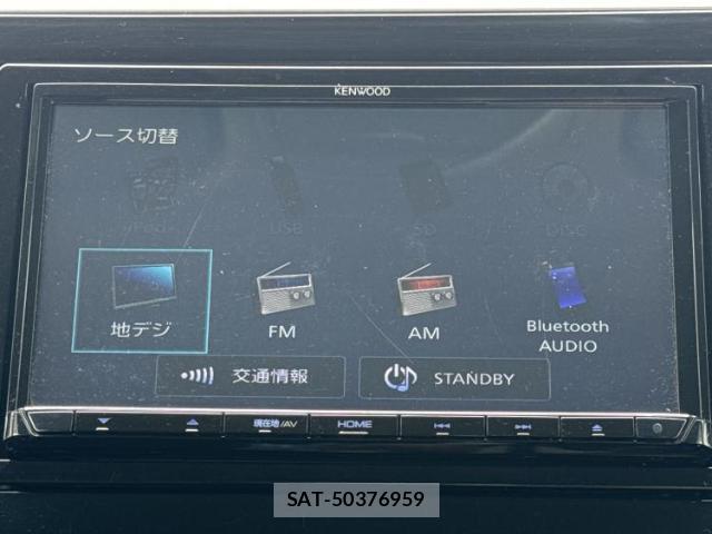 Honda e 2017-04 8012348-9