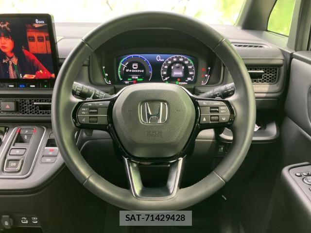Honda e 2024-04 8012404-13