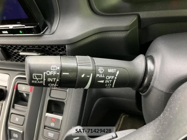 Honda e 2024-04 8012404-15