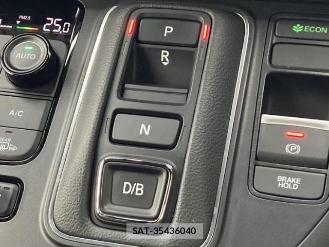 Honda e 2024-08 8012410-17